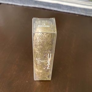 MAC I’m Glistening lipstick
